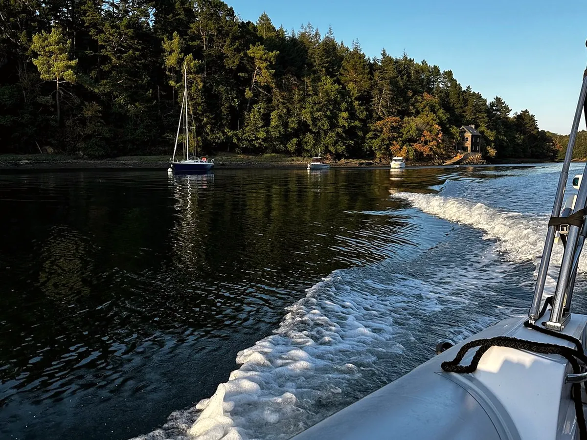 Barco disponible para alquiler en Roda de Berà, Cataluña